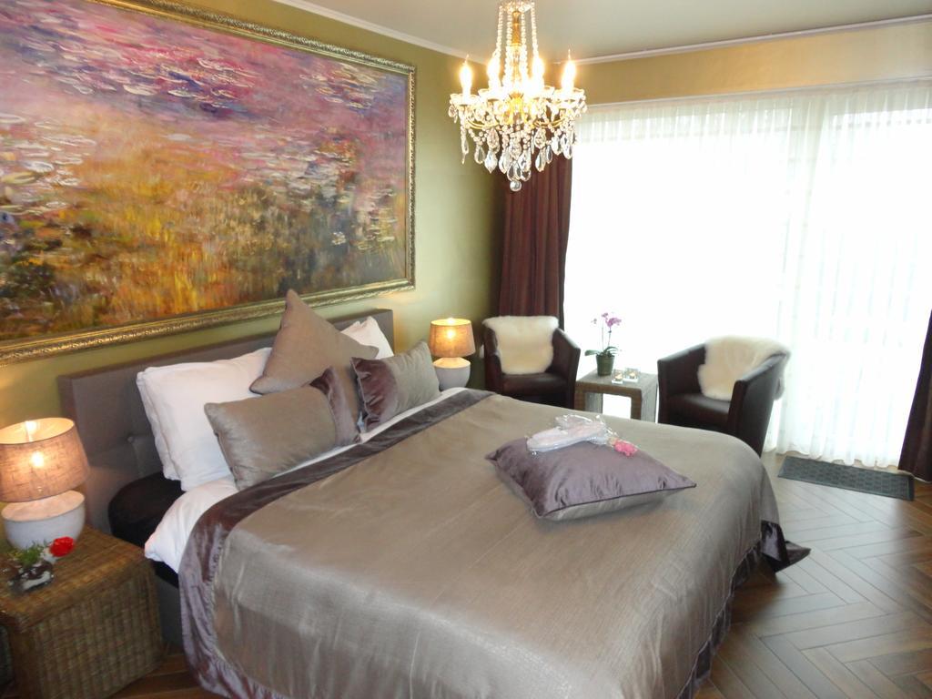 Bed & Breakfast Art Of Dreams Deluxe 4 Stars Laakdal